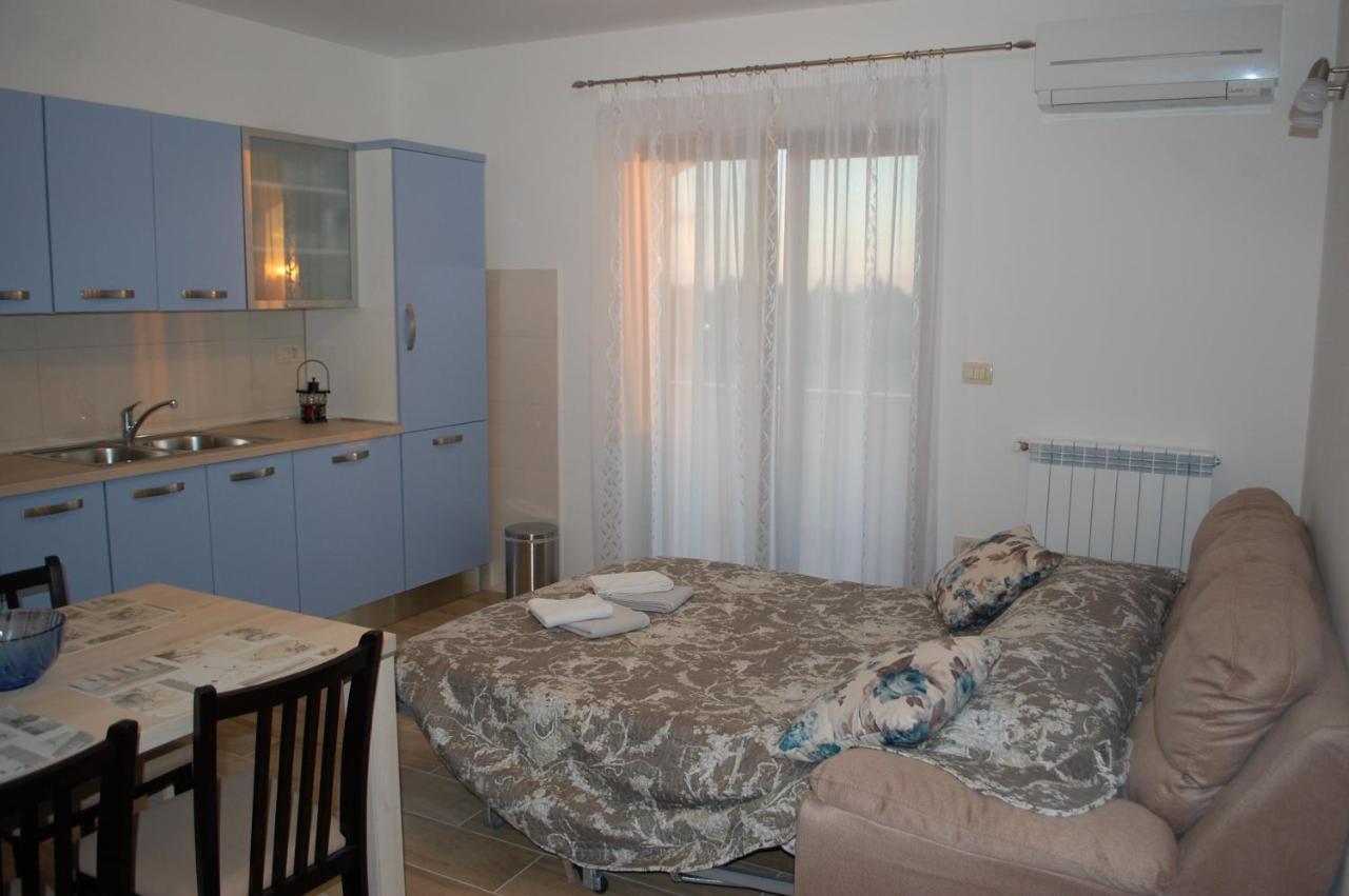Apartmani Diana Novigrad Istria Exterior foto