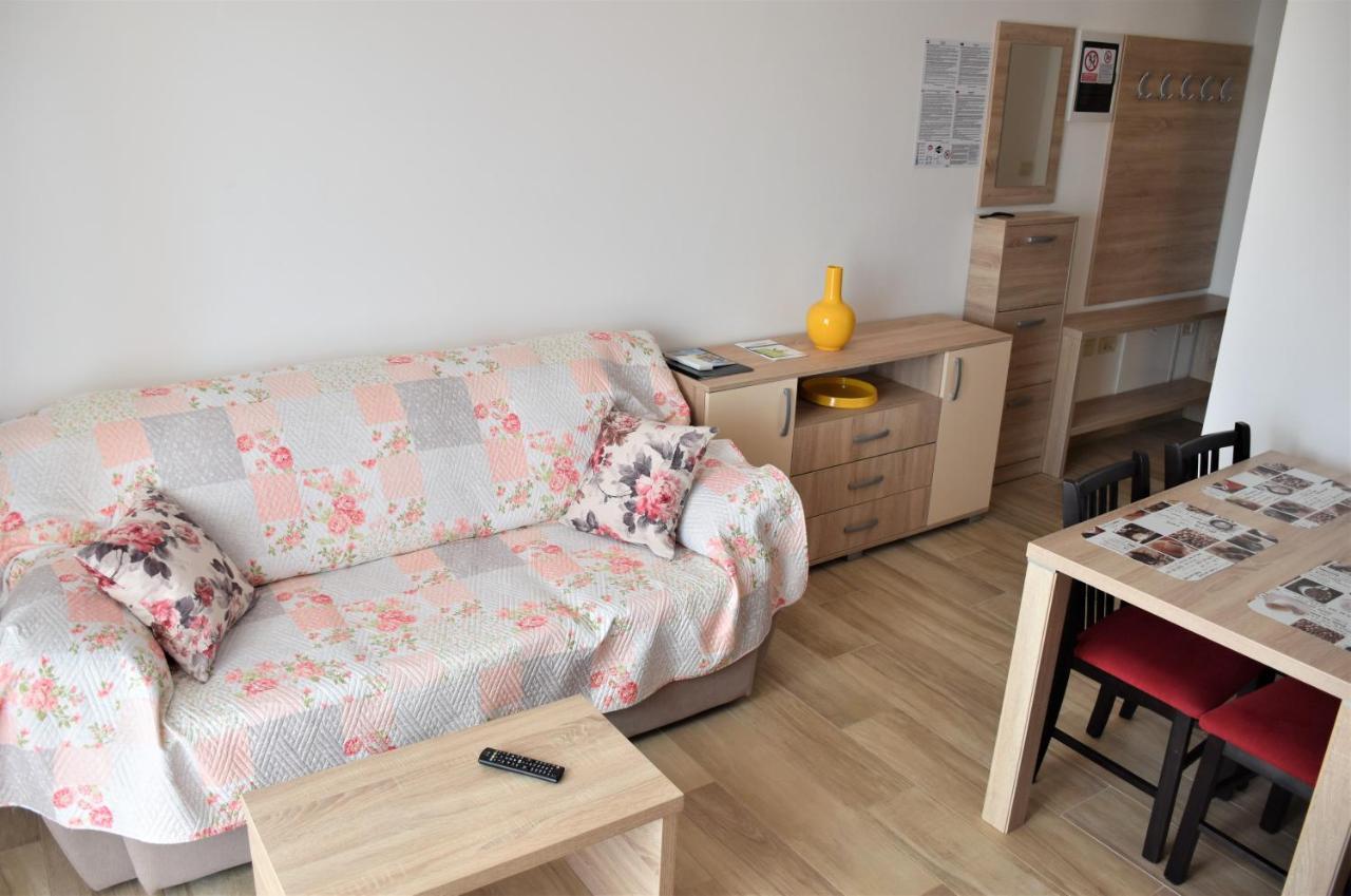 Apartmani Diana Novigrad Istria Exterior foto
